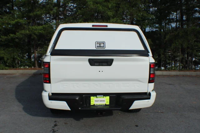 Used 2023 Glacier White Nissan SV image 20