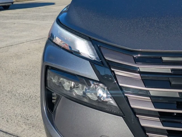 New 2027  Nissan SV image 11