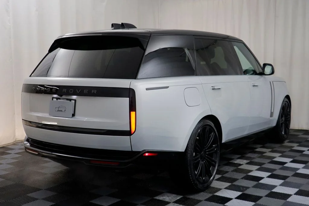 New 2026 Silver Land Rover SE image 20
