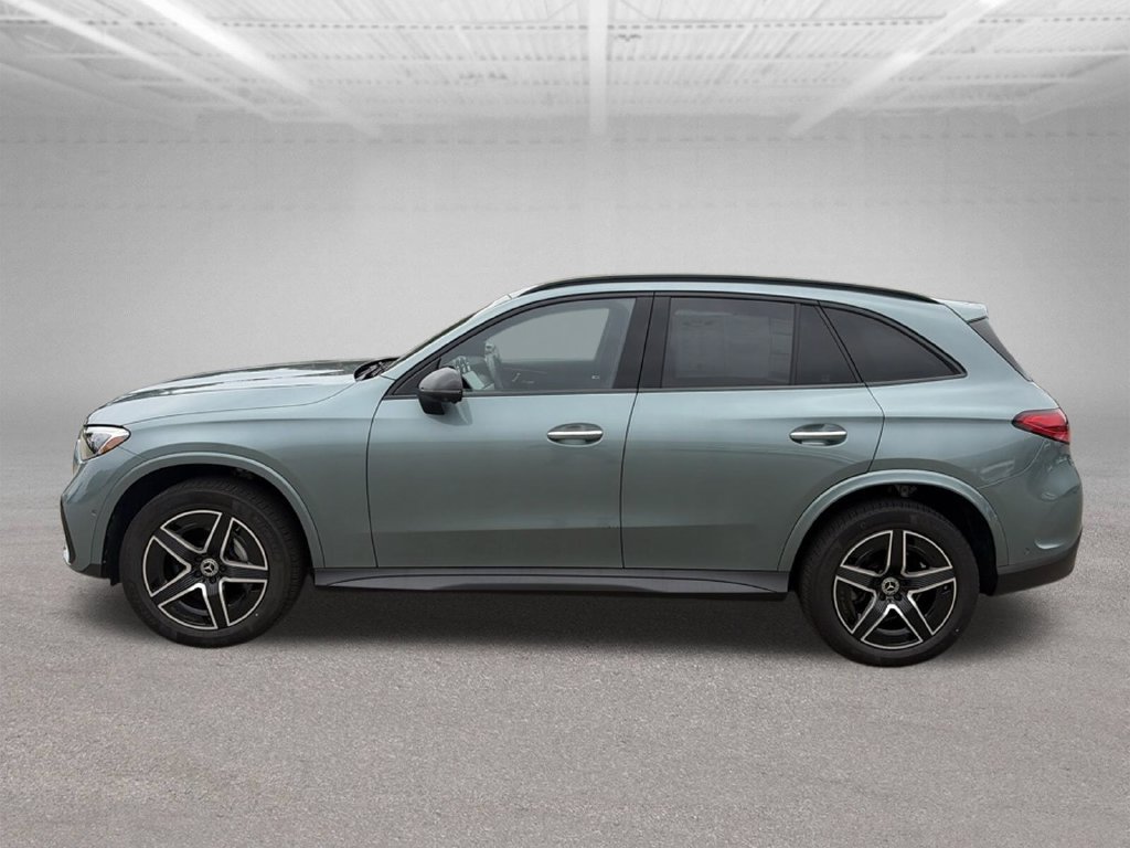 Used 2026 Silver Mercedes-Benz GLC 300 image 2