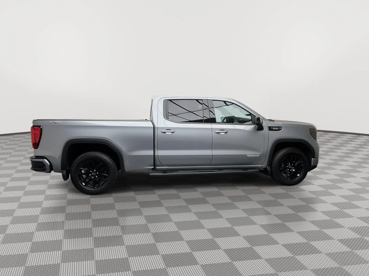 Used 2025 Sterling Metallic GMC Elevation image 46