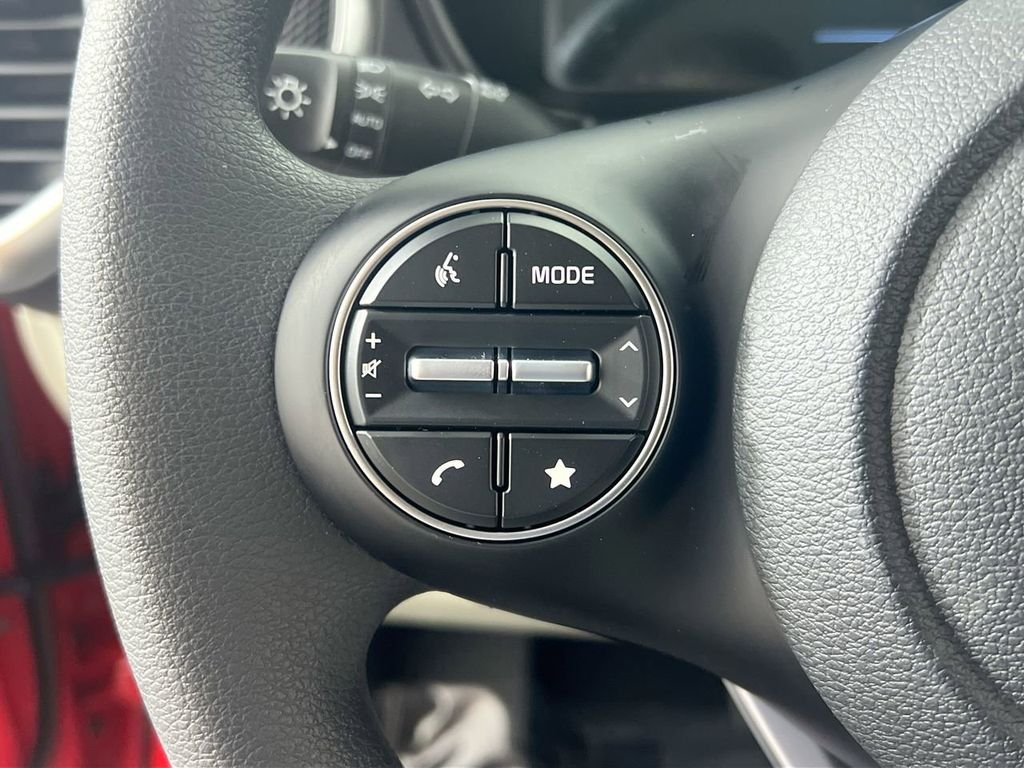 Used 2022 Red Kia LX image 18