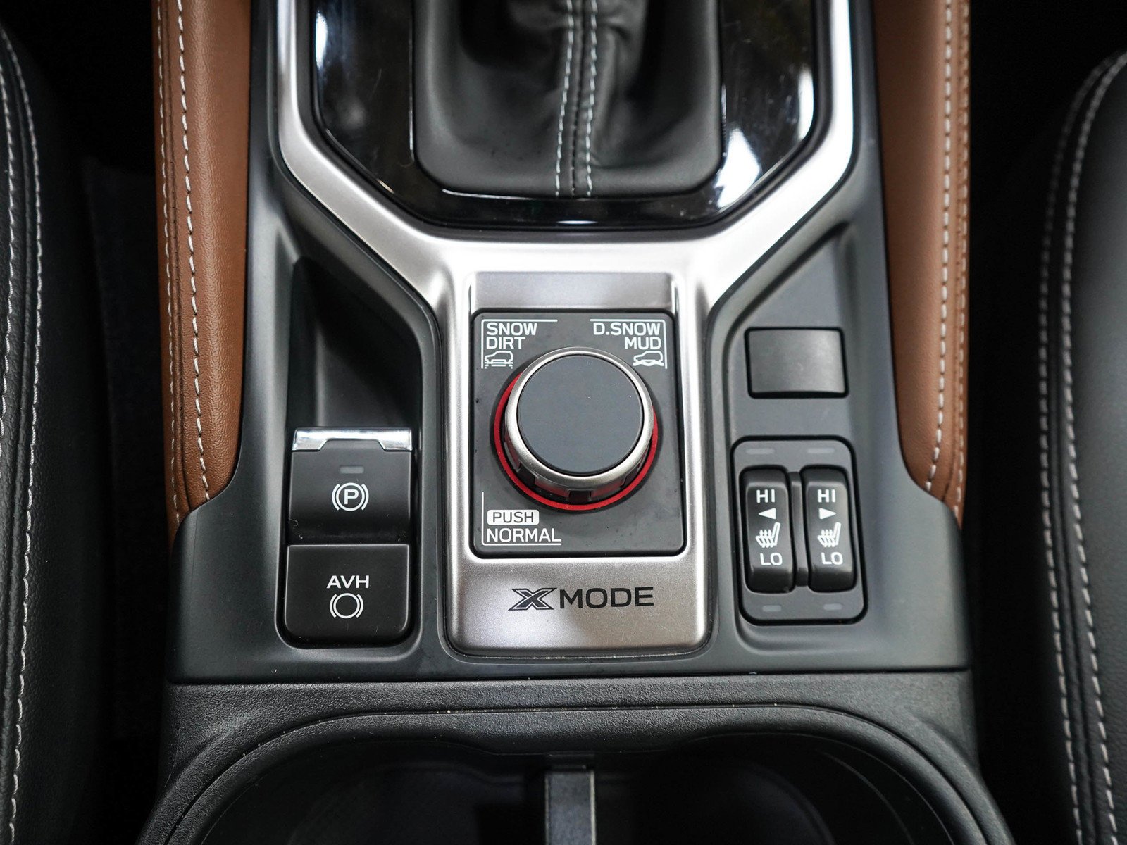 Used 2024 Autumn Green Metallic Subaru Touring image 24
