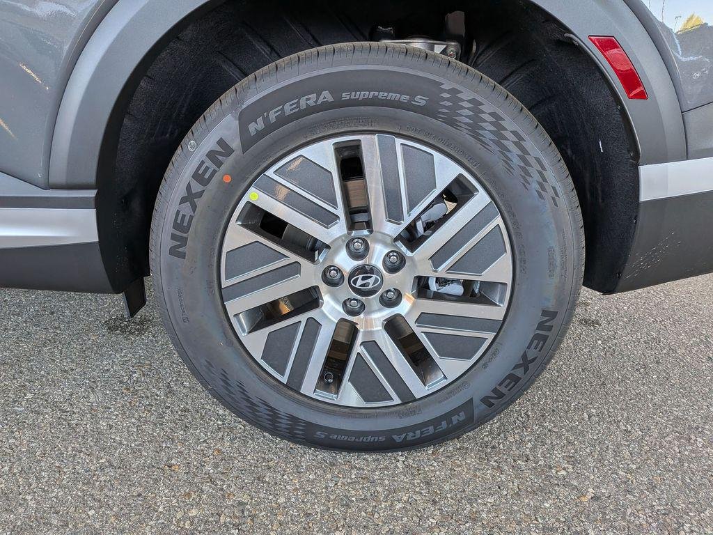 New 2026 Gray Hyundai Blue SEL 8P image 11