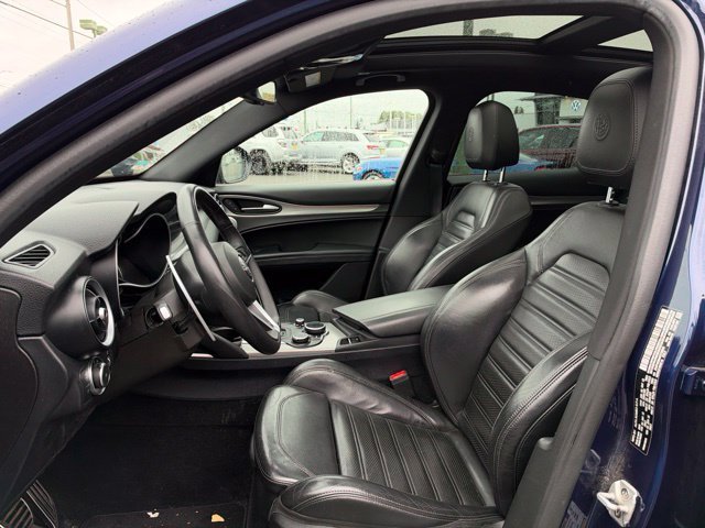 Used 2019 Montecarlo Blue Metallic Alfa Romeo Ti Sport image 12