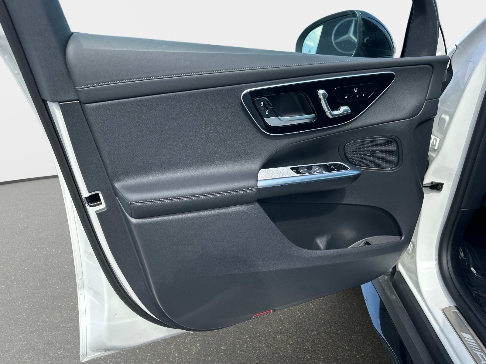 2025 Mercedes-Benz GLC AMG GLC43 - Photo 17