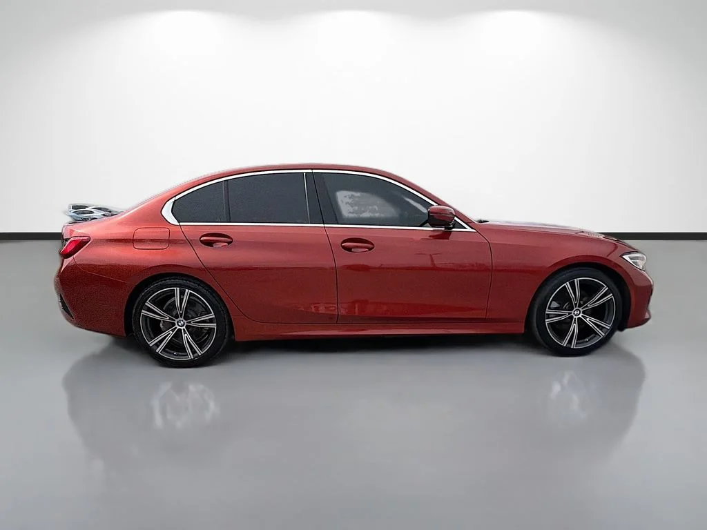 Used 2021 Orange BMW 330i image 2
