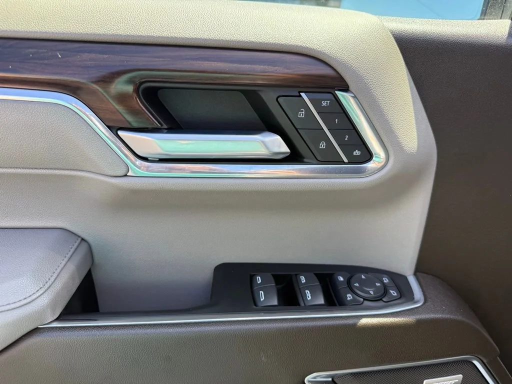 2023 GMC Sierra 1500 SLT - Photo 16
