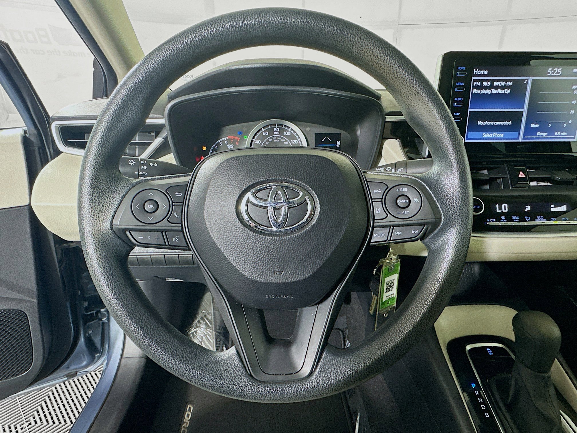 Used 2020 Celestite Toyota LE image 15