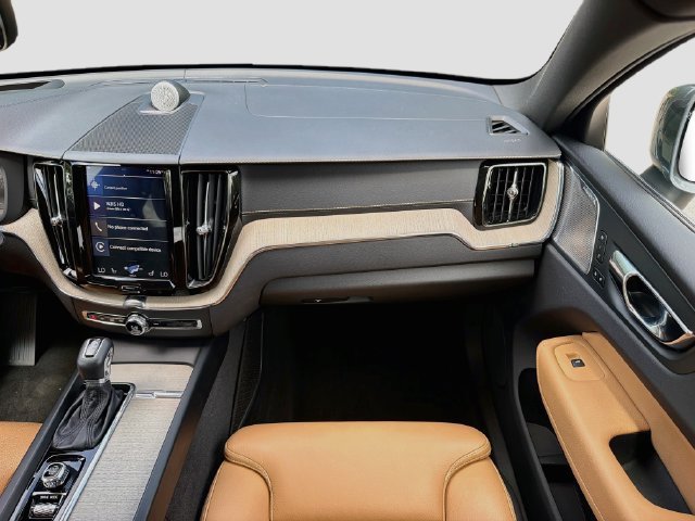 Used 2019 Gray Metallic Volvo Inscription image 19