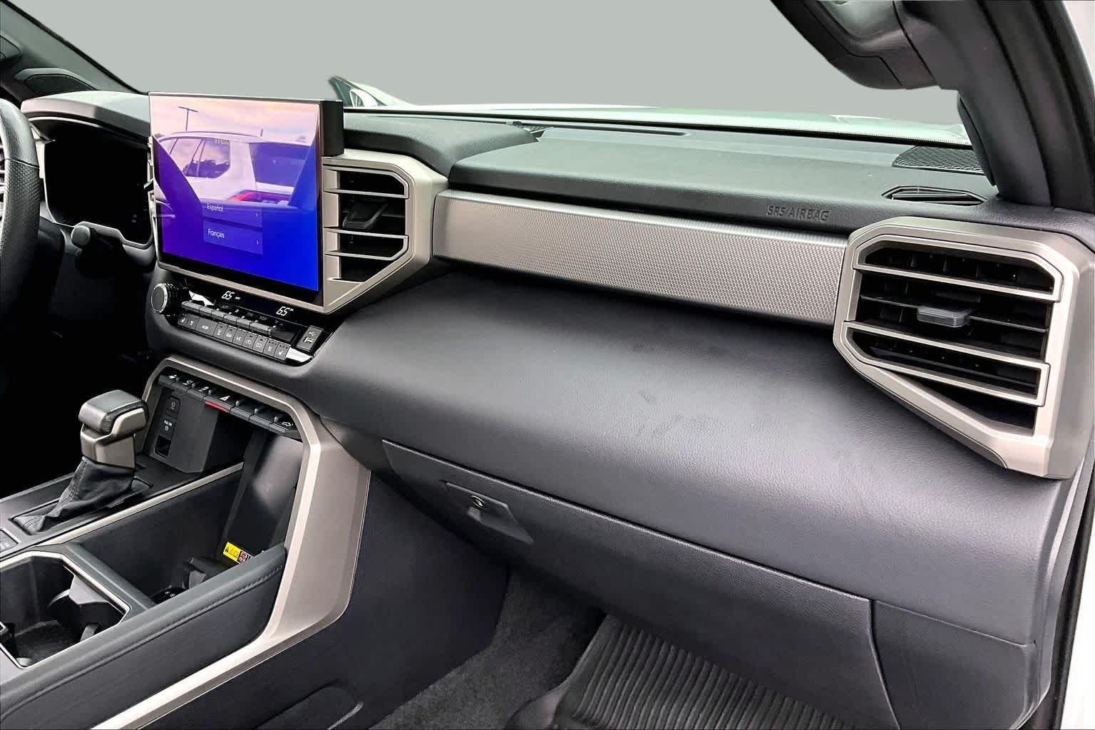 Used 2025 Wind Chill Pearl Toyota Limited image 18