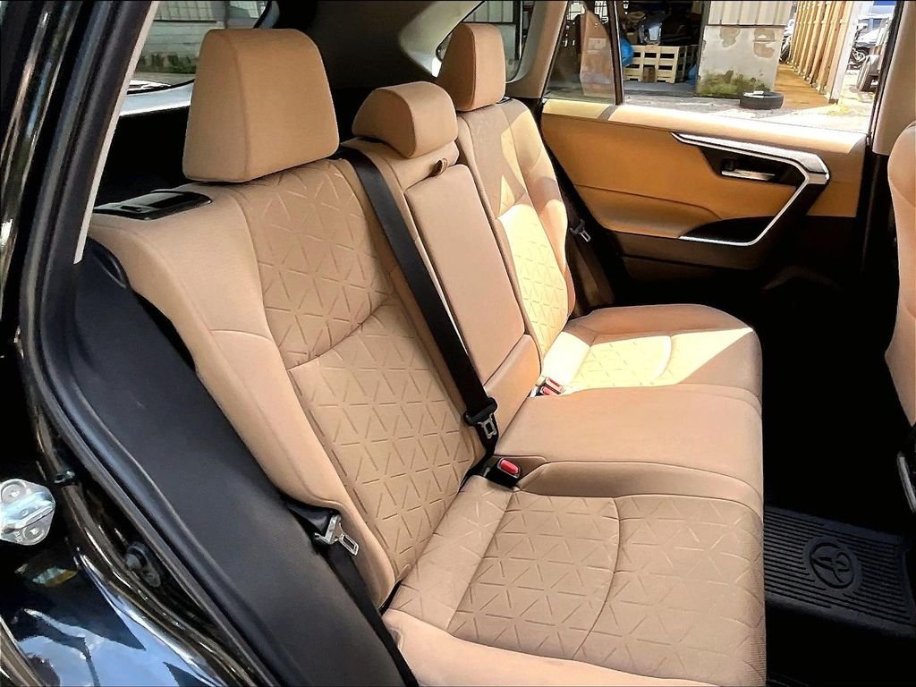 Used 2022 Midnight Black Metallic Toyota XLE image 16