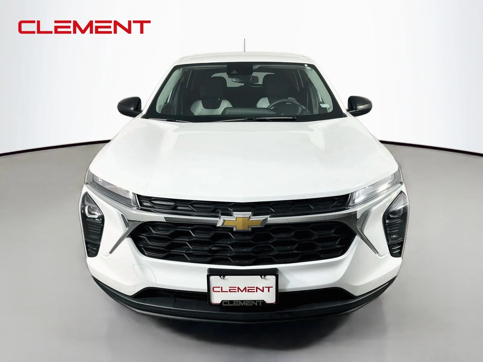 Used 2024 White Chevrolet LS image 3