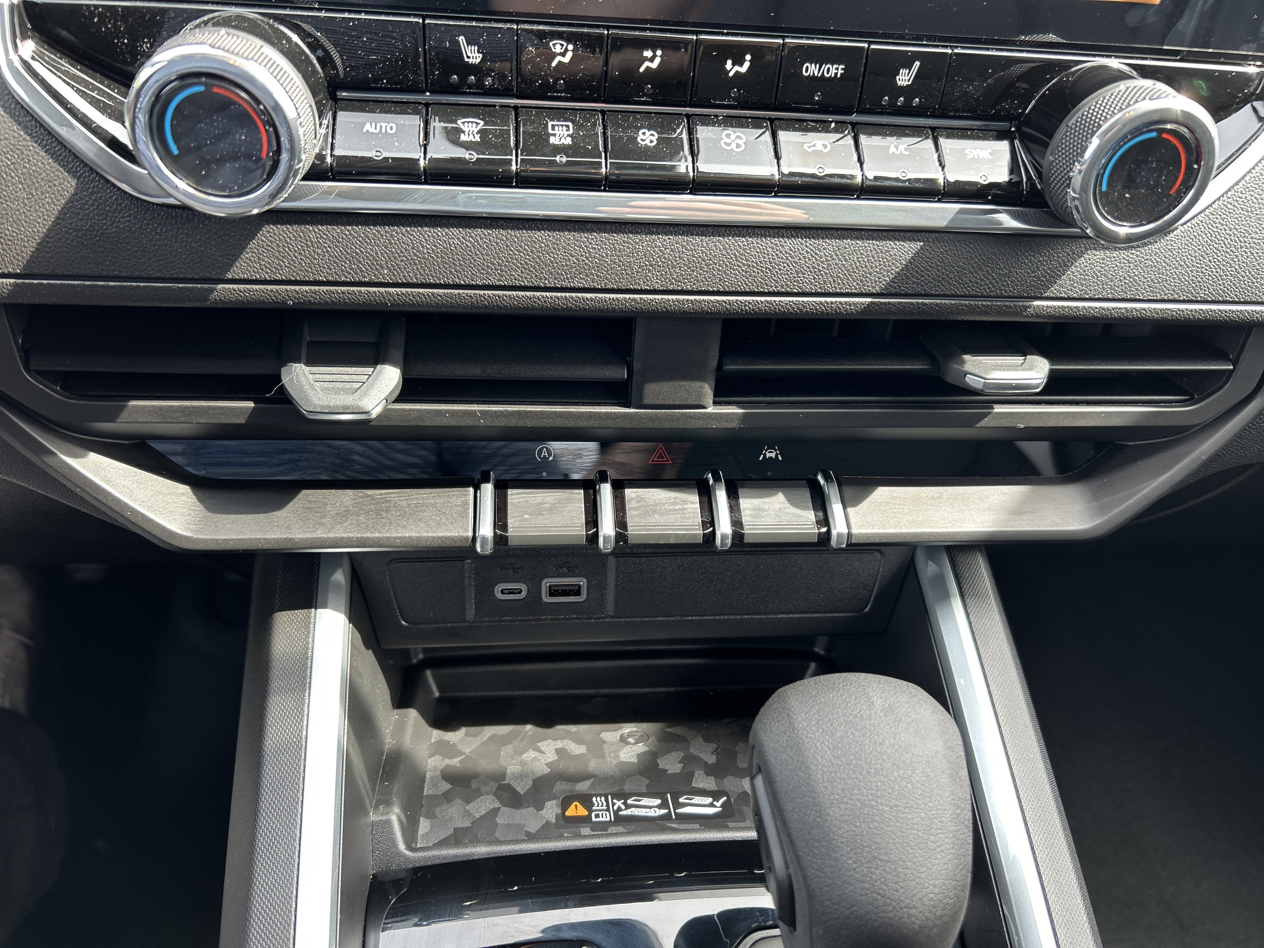 2026 Chevrolet Colorado Trail Boss - Photo 13