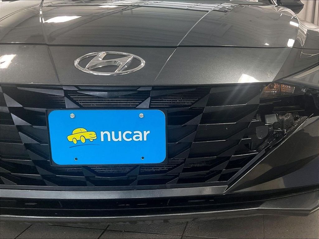 Used 2023 Gray Hyundai SEL image 31
