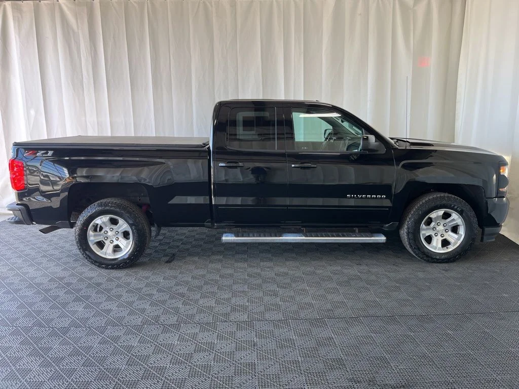 Used 2018 Black Chevrolet LT image 2