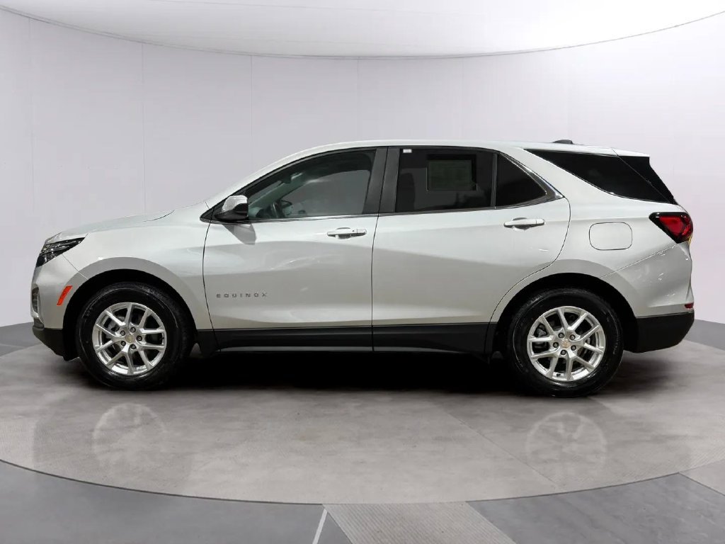 Used 2022 Silver Chevrolet LT image 6