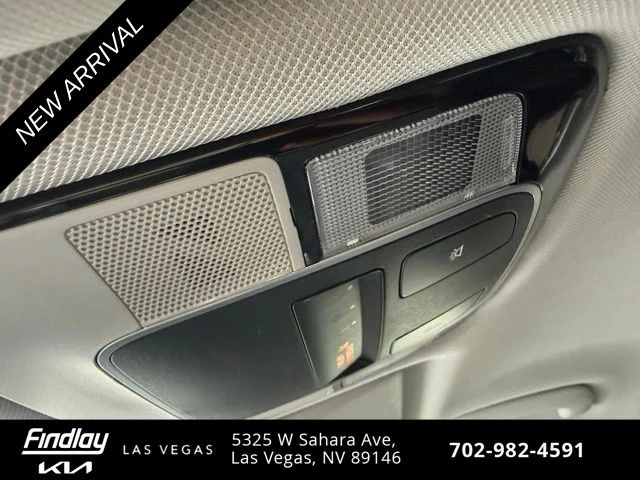 Used 2024 White Hyundai SE image 15