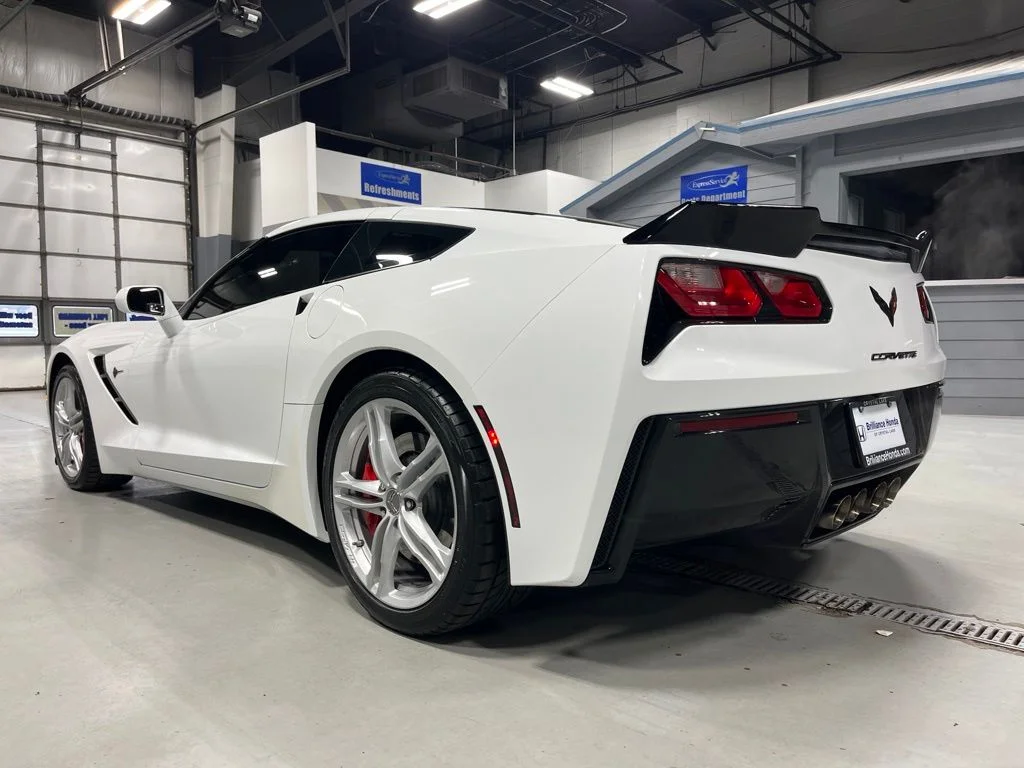 Used 2016 Arctic White Chevrolet Stingray image 5