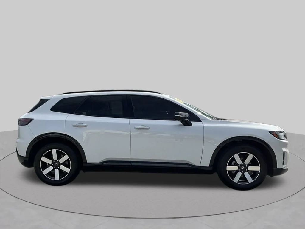 Used 2025  Honda Touring image 12