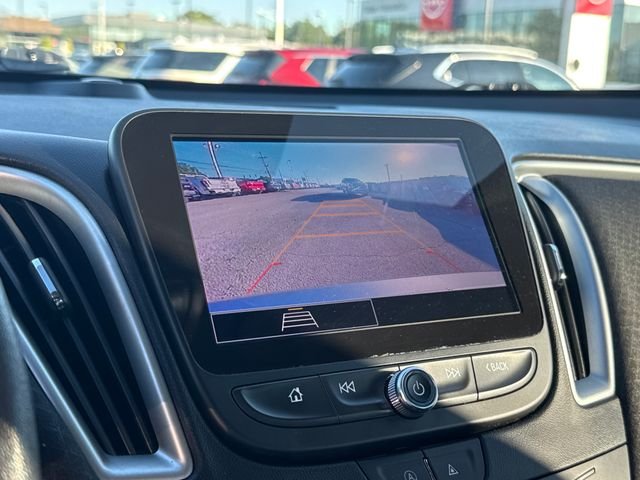 Used 2023 Gray Chevrolet LT image 20