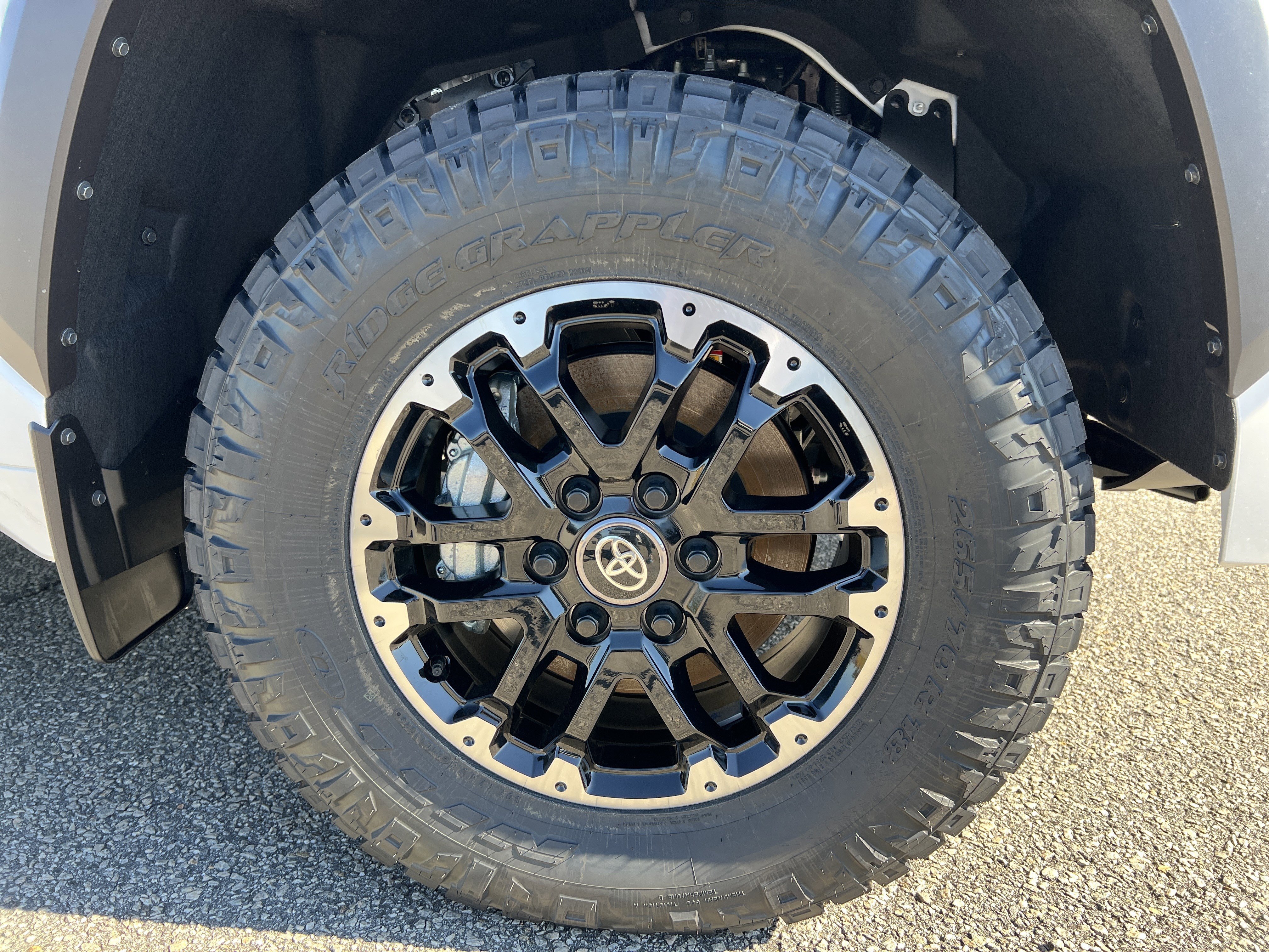 2026 Toyota Tundra SR5 - Photo 13