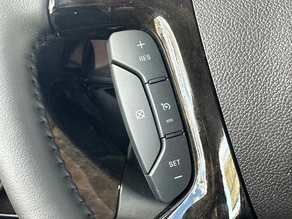 New 2024 White Chevrolet Work Van image 24