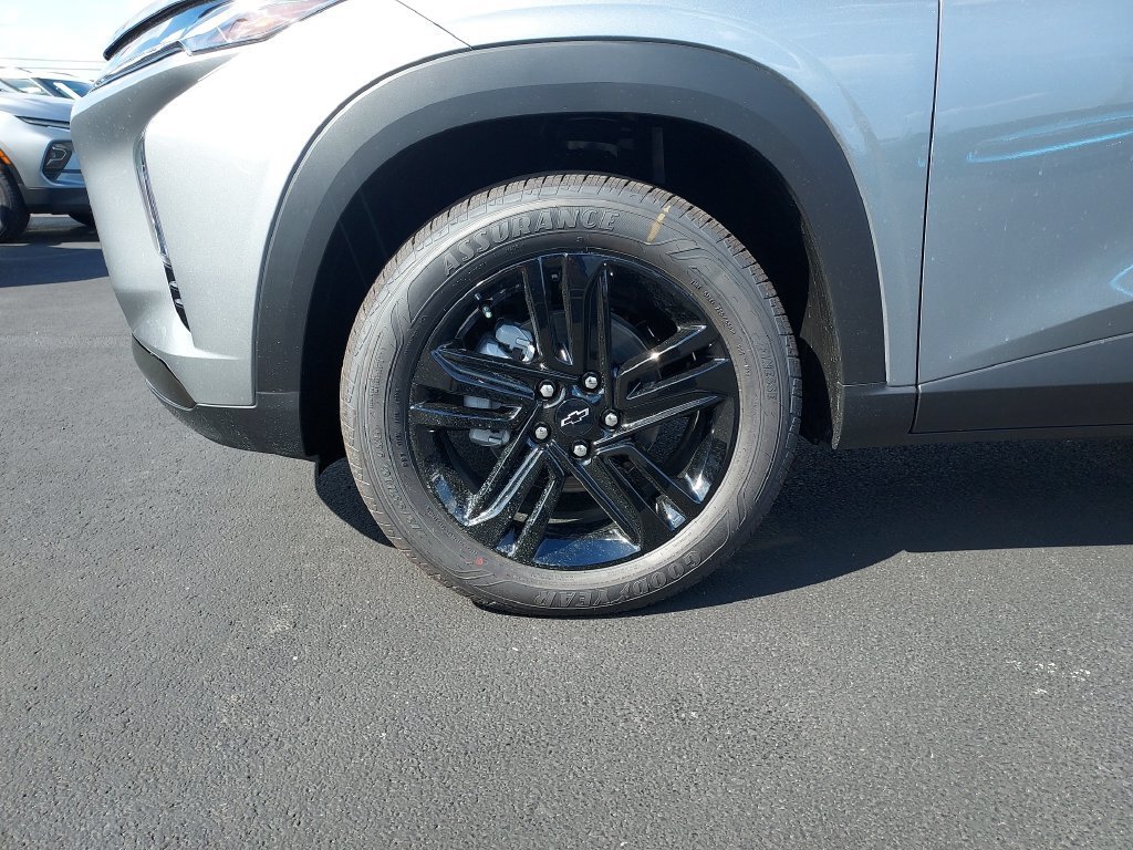 New 2026 Sterling Gray Metallic Chevrolet ACTIV image 10