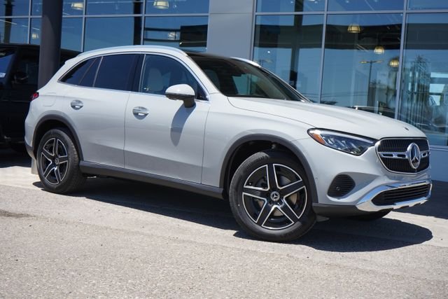 New 2026 MANUFAKTUR Alpine Grey Mercedes-Benz GLC 300 image 1