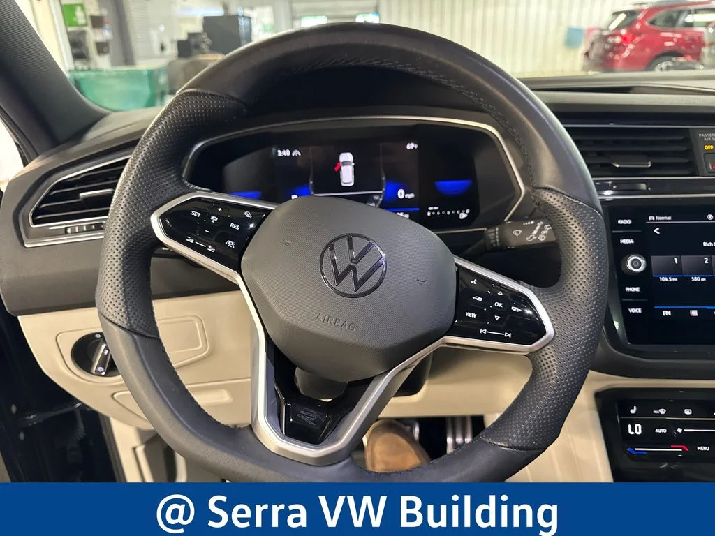 Used 2023 Black Volkswagen 2.0T SE R-Line Black image 22