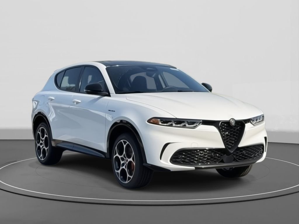 2025 Alfa Romeo Tonale Base