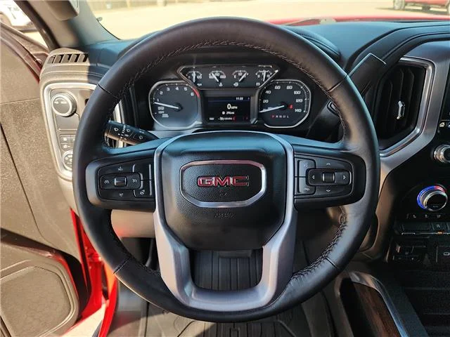Used 2022 Cardinal Red GMC SLT 4x2 Crew Cab 5.75 ft. box 147.4 in. WB image 15