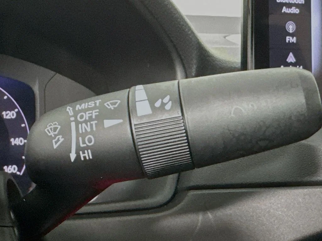 Certified Used 2025 Platinum Honda EX-L image 13
