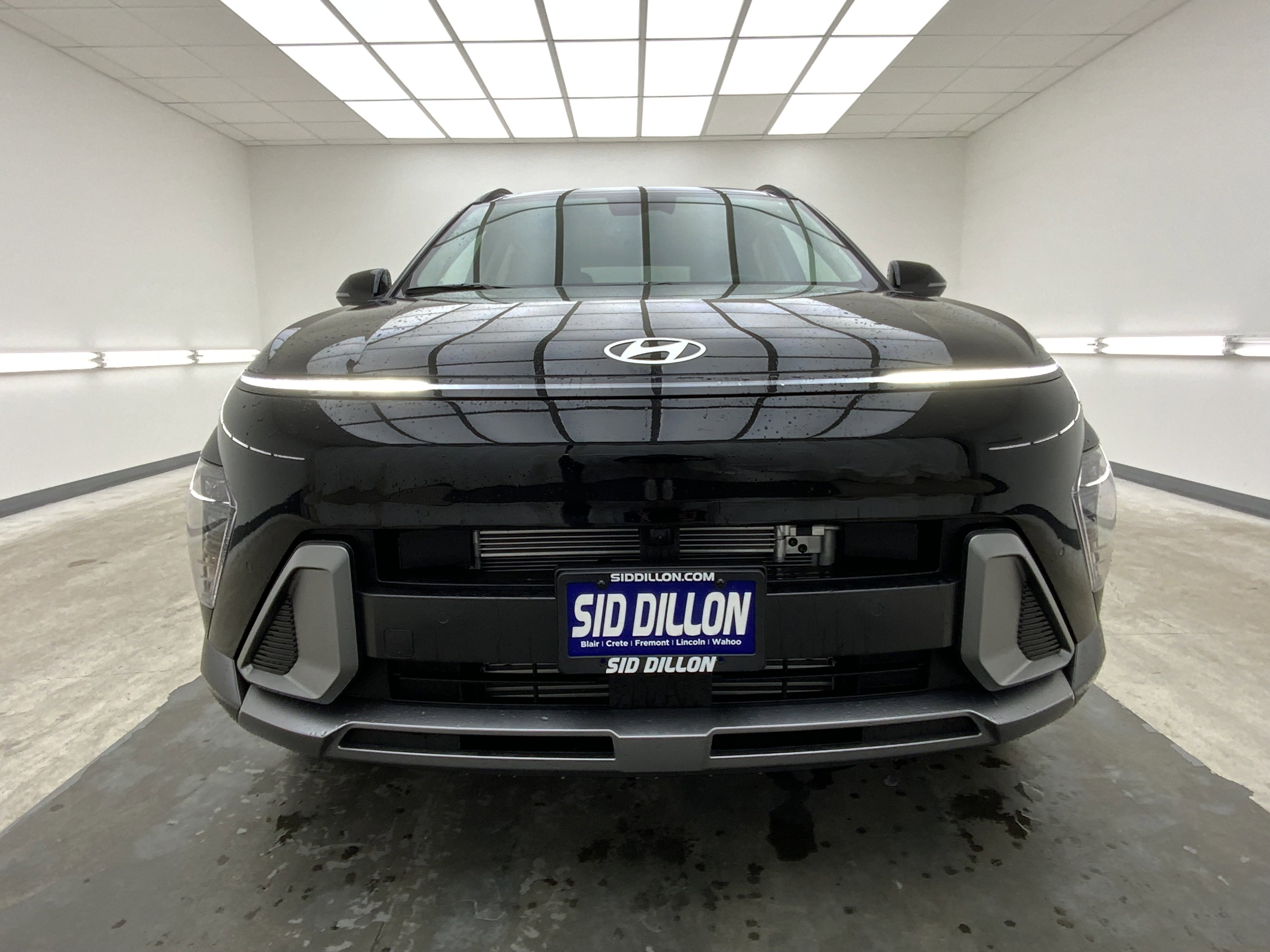 New 2026 Abyss Black Pearl Hyundai Limited image 3