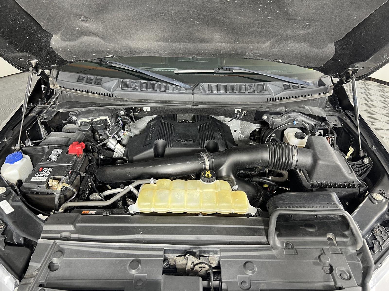 Used 2019 Agate Black Ford LARIAT image 25