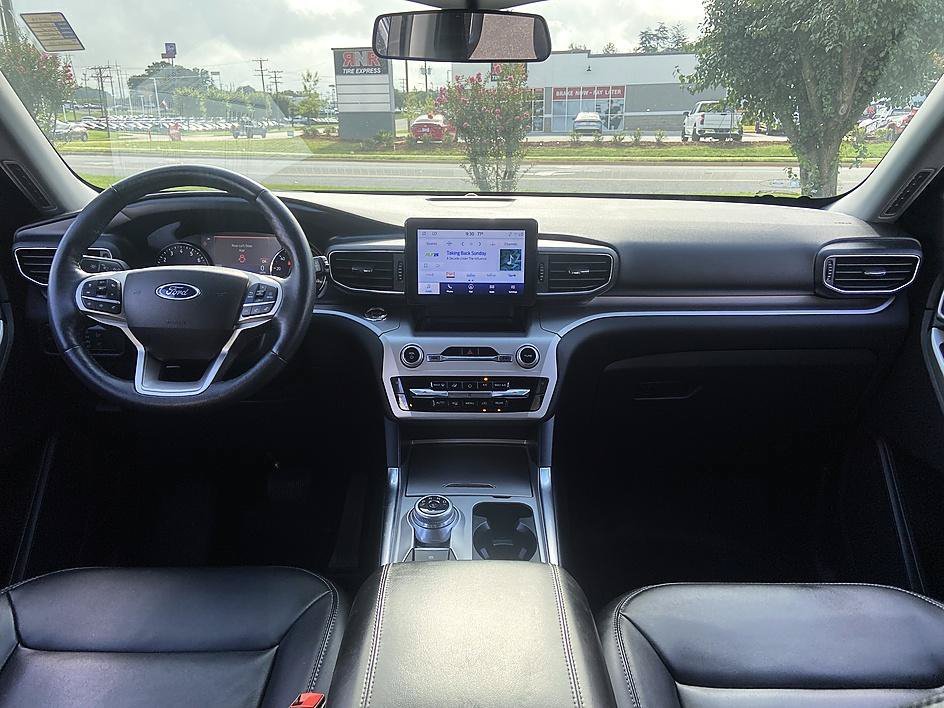 Used 2022 Gray Metallic Ford XLT image 29
