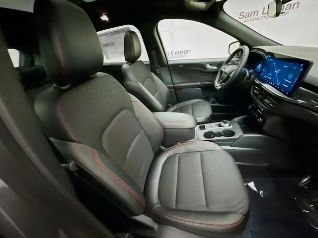 2026 Ford Escape ST-Line Select - Photo 30