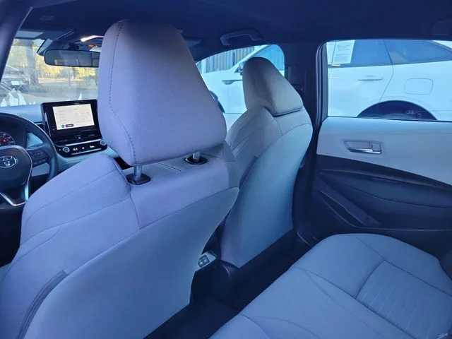 Used 2024  Toyota SE image 27