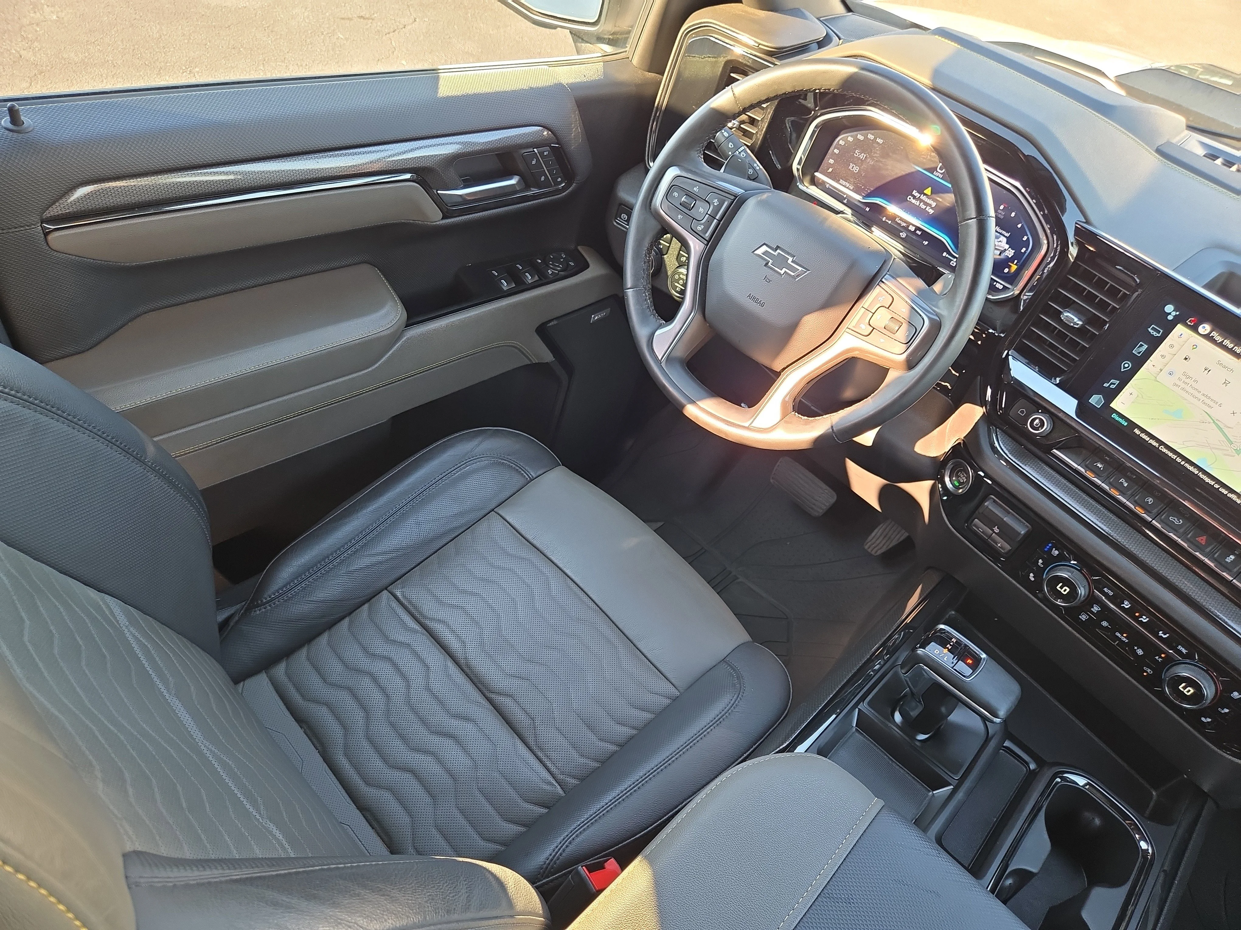 Used 2024 Summit White Chevrolet ZR2 image 17