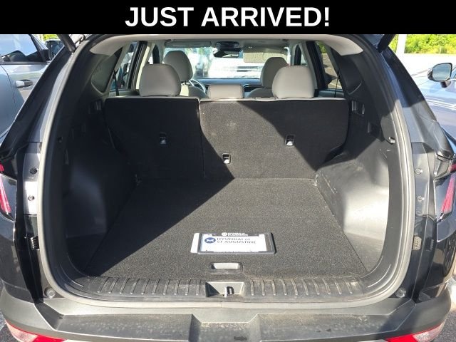 Certified Used 2024 Black Hyundai SEL image 7