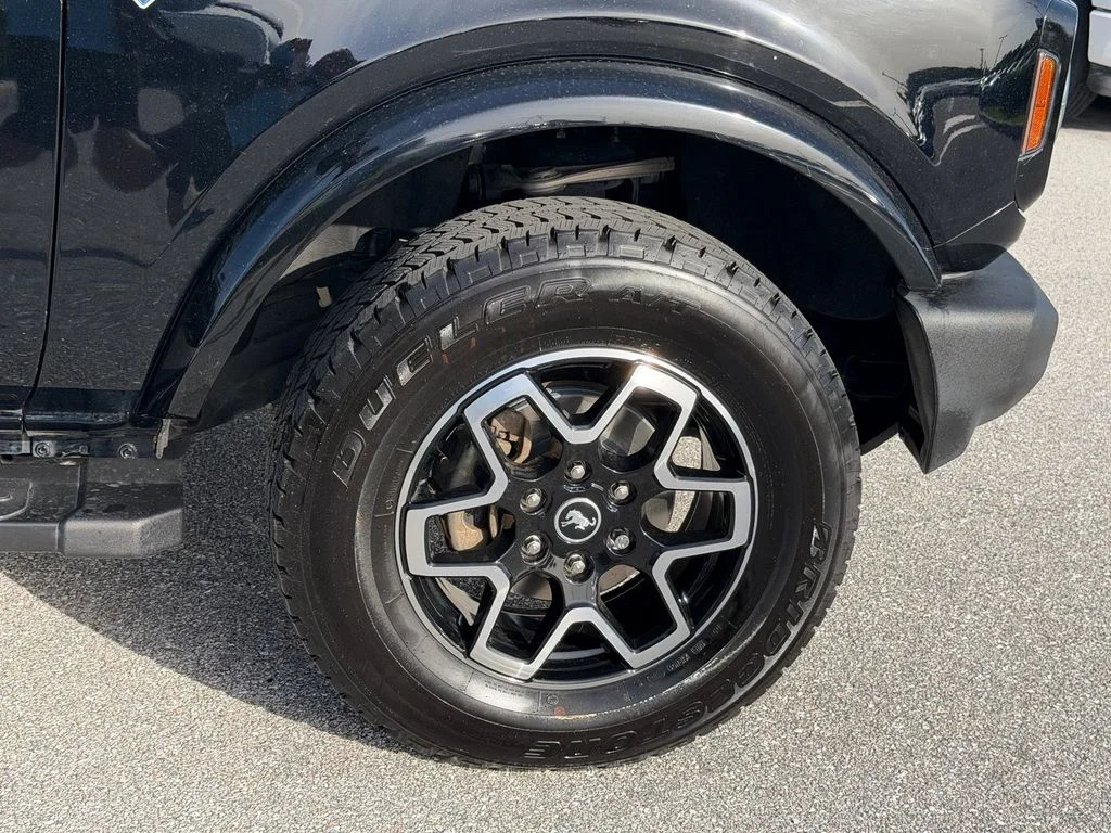 Certified Used 2021 Shadow Black Ford Outer Banks image 9
