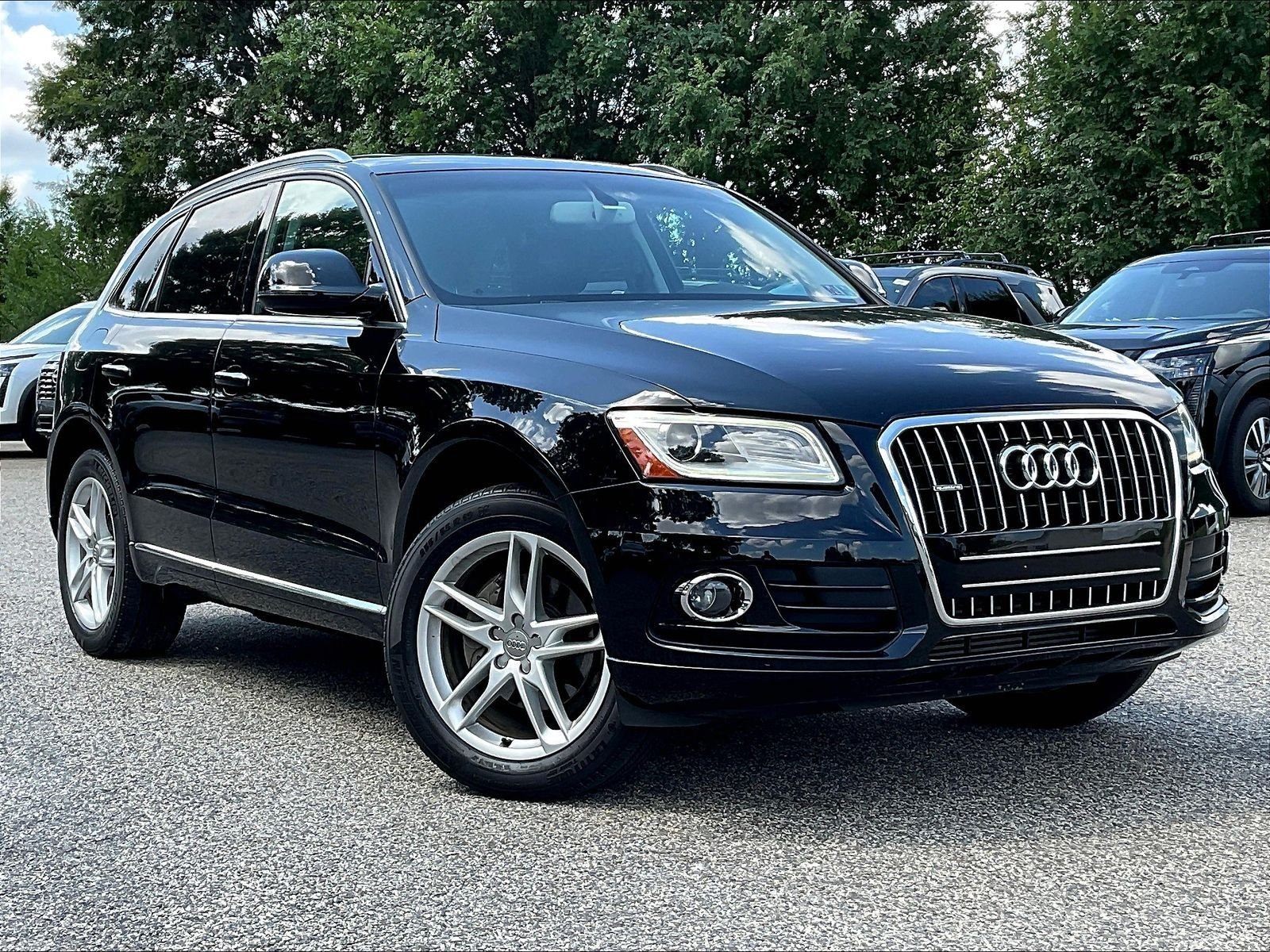 Used 2017 Black Audi 2.0T Premium Plus image 2