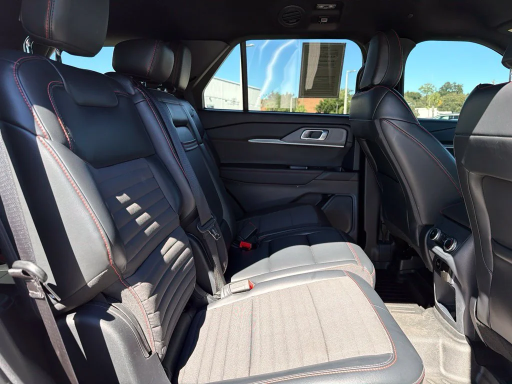 Certified Used 2025 Star White Ford ST-Line image 30