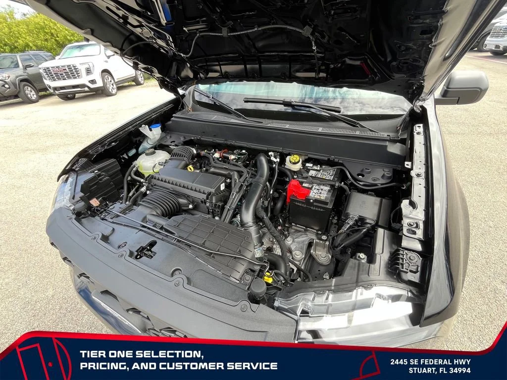 Used 2025 Black Ford XLT image 18