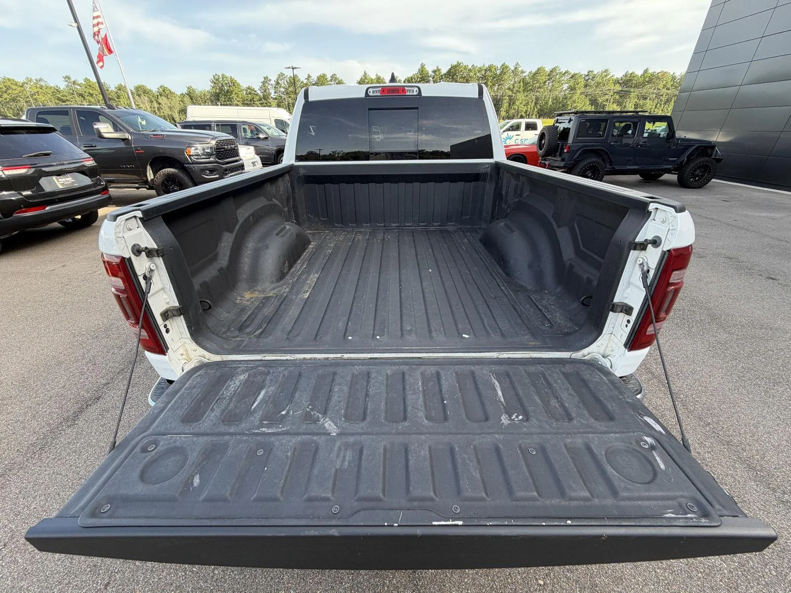 Used 2023 Ivory White Tri-Coat Pearlcoat Ram Laramie image 19