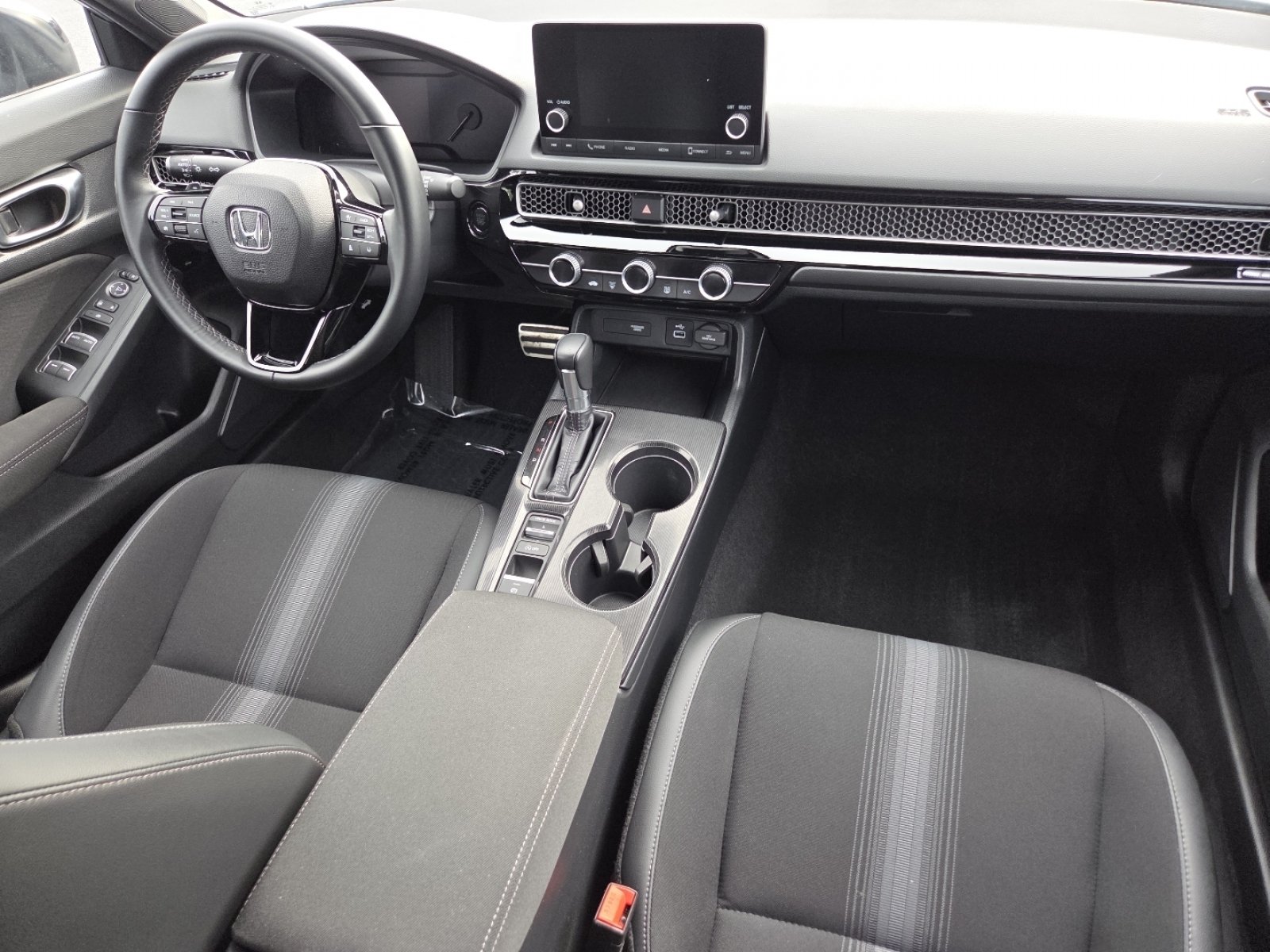 2024 Honda Civic Sport - Photo 25