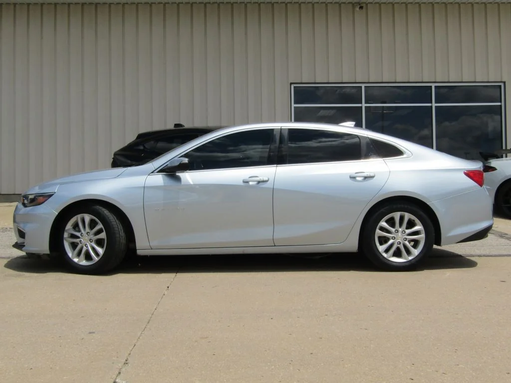 Used 2018 Blue Chevrolet LT image 11