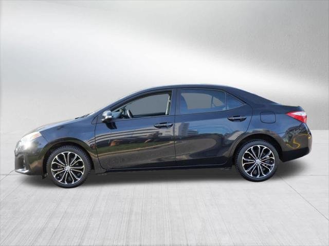 Certified Used 2016 BLACK SAND PEARL Toyota  image 4