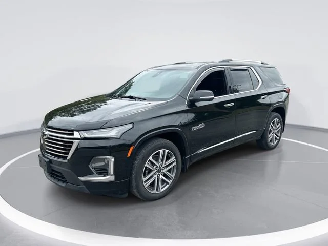2023 Chevrolet Traverse FWD High Country's photo