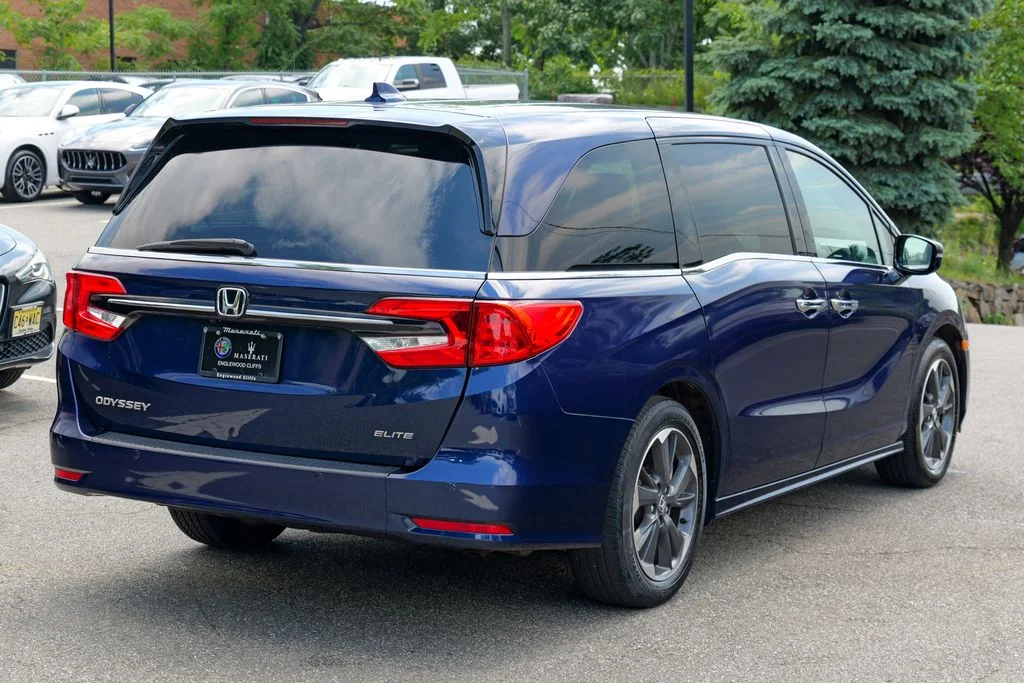 Used 2024 Obsidian Blue Pearl Honda Elite image 7